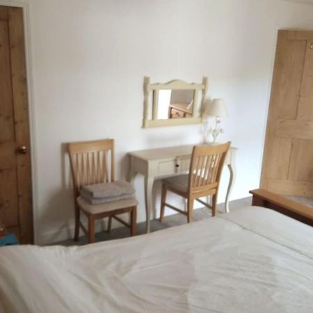 Welcoming Cottage In Chichester Near City Centre ภายนอก รูปภาพ