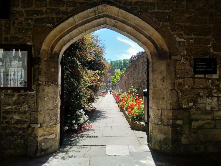 Welcoming Cottage In Chichester Near City Centre ภายนอก รูปภาพ